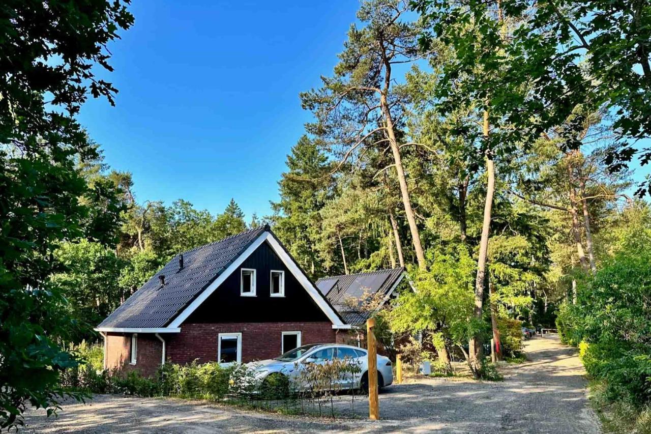 Foss Lodge - Luxe Boutique Boshuis Veluwe นึนชเปท ภายนอก รูปภาพ