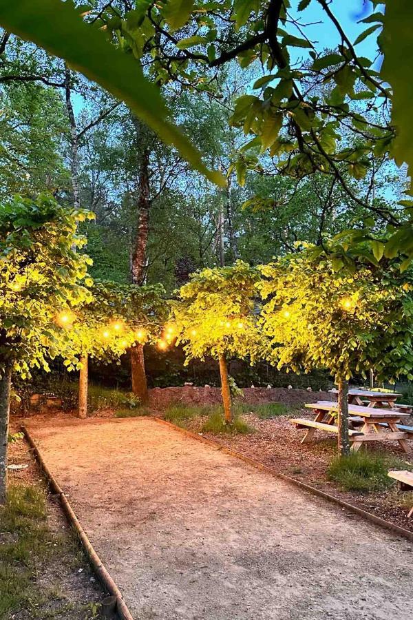 Foss Lodge - Luxe Boutique Boshuis Veluwe นึนชเปท ภายนอก รูปภาพ
